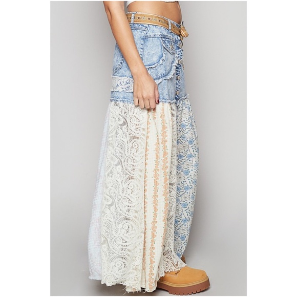 POL Light Wash Button Frayed Lace Floral Print Patchwork Maxi Skirt NWOT - Picture 4 of 5